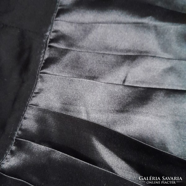 Vintage szatén fekete alkalmi ruha olasz