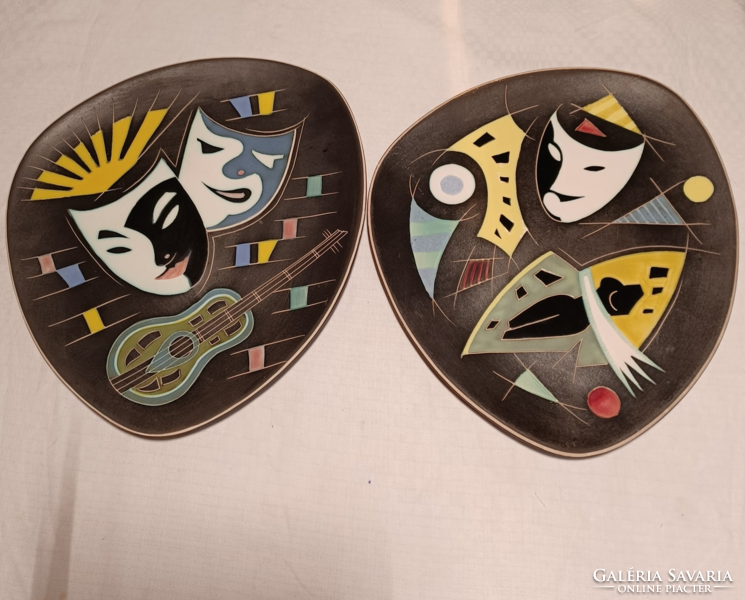 2 Pcs, retro ceramic wall plate with carnival pattern - without marking