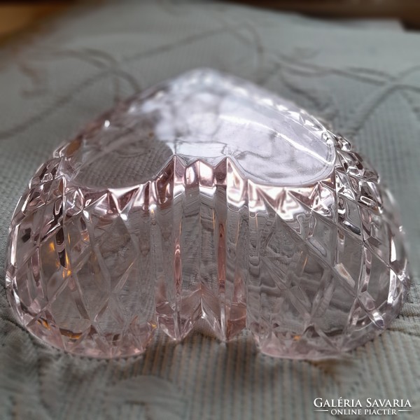 Crystal pink heart-shaped serving bowl