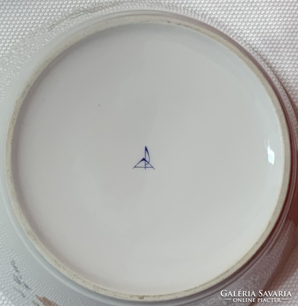 Alföldi porcelain soup bowl with lid