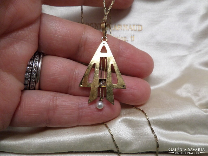 Art deco antique gold pendant with chain