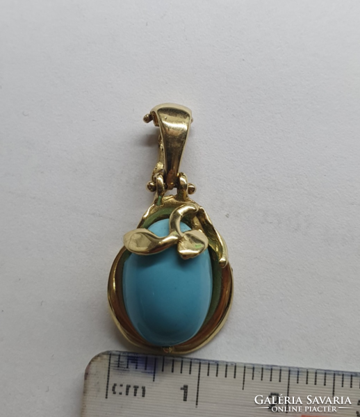 Turquoise stone clasp pendant
