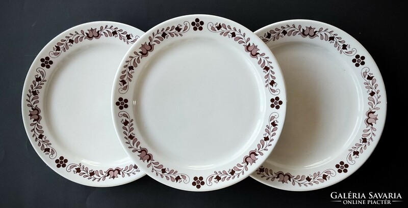 Alföldi brown Hungarian 1 ashtray 1 small plate 3 large plates folk