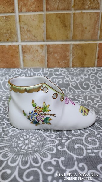 Small shoes with Victoria decoration from Herend 2.