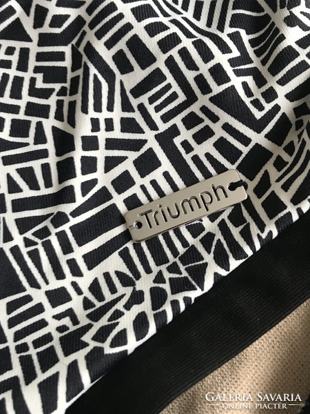 Triumph swimsuit, size 38c, new