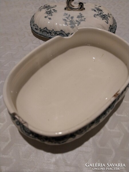 Sarrequemines, soap dish