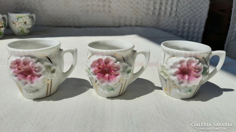 Art nouveau mini porcelain flower memory mug