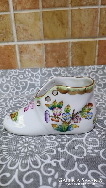 Small shoes with Victoria decoration from Herend 2.