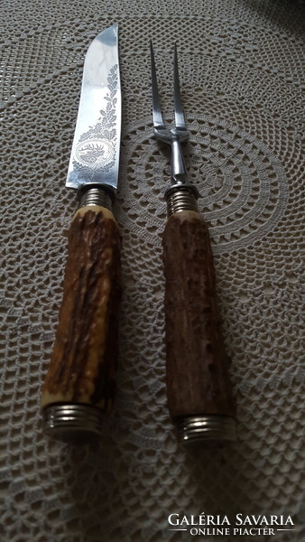 Rusztikus,valódi agancsnyelű villából és késből álló készlet