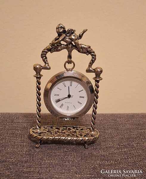 Silver decorated angel pattern table clock with quartz movement