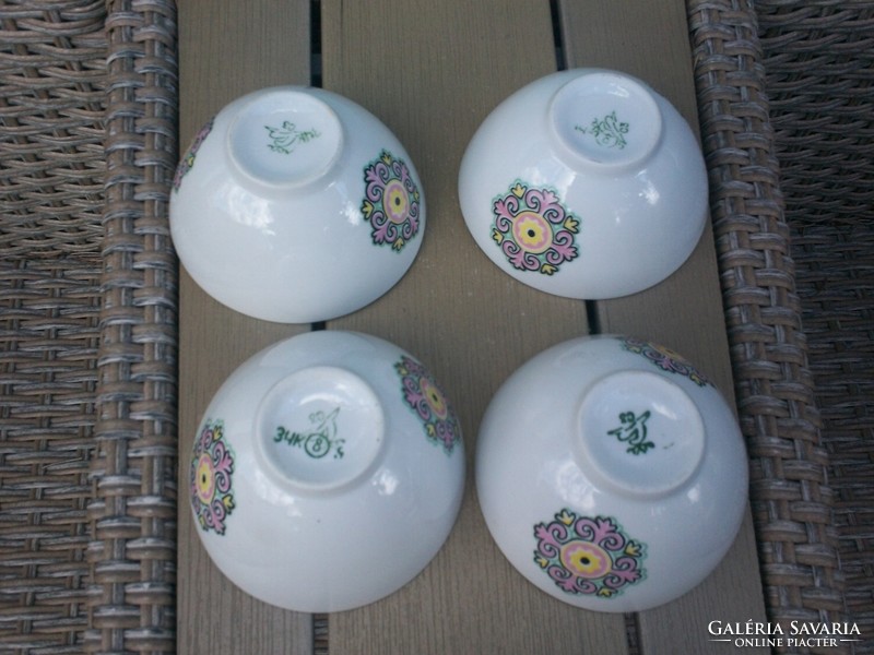 Vintage porcelain bowls from the USSR with 4 floral and gold stripes together