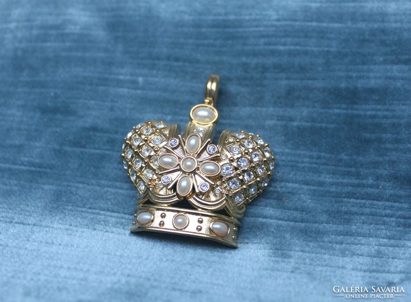 Crown brooch / pendant