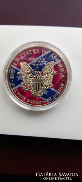 Replica! Usa color+gold medal in damaged capsule.