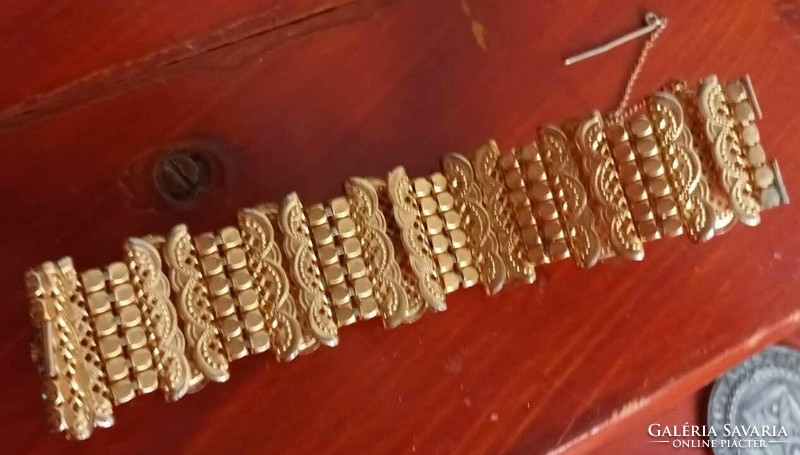 Gold-plated baroque bracelet - bracelet