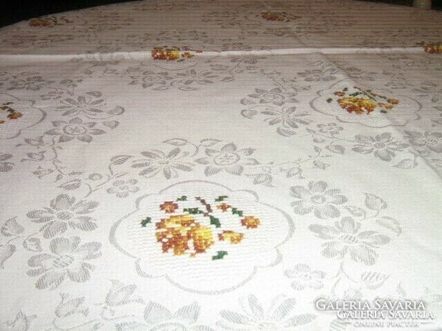 Dreamy special embroidered Toledo silk damask tablecloth