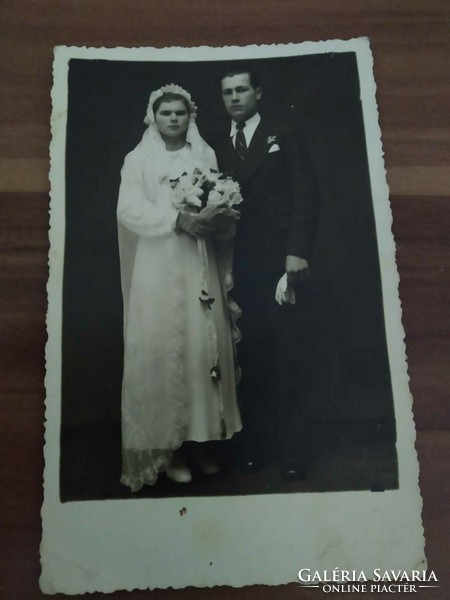 Wedding photo, size: 13.5 cm x 8.5 cm, from 1941