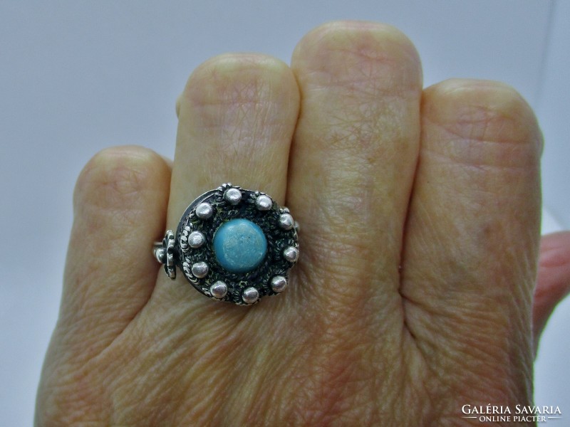 Wonderful very antique genuine turquoise silver ring