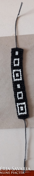 Pearl bracelet /black-white/1