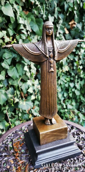 Egyptian princess - bronze statue