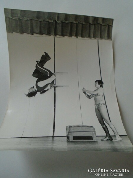 Za474.2 Graeser vilmos artista - acrobat - 1970's - circus circus (duo wiles, big circus)