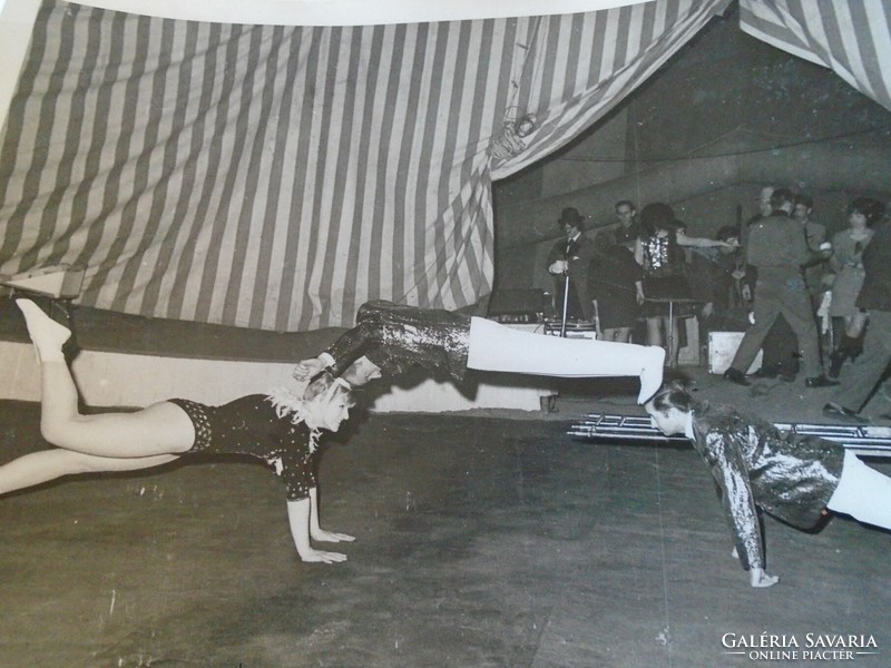 Za472.7 Graeser vilmos artista - acrobatic - 1960k 2 wildes -duo wiles circus circus circus