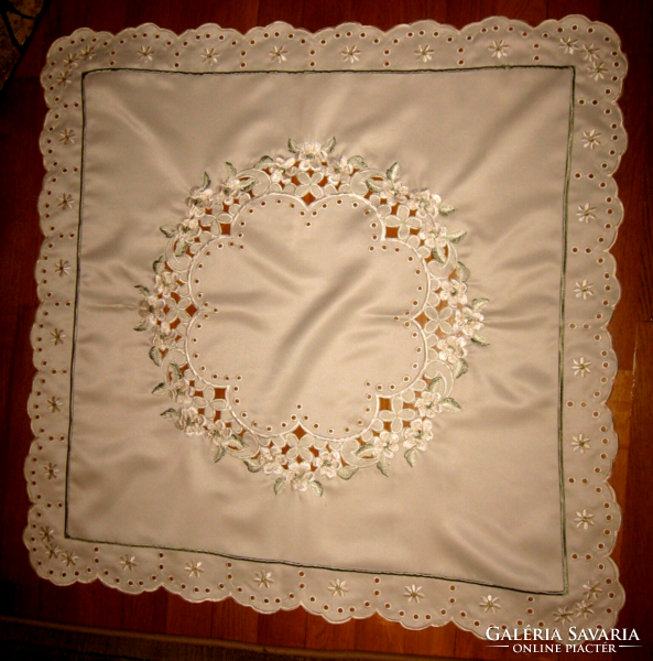 Beautiful embroidered silk tablecloth with a romantic flower pattern