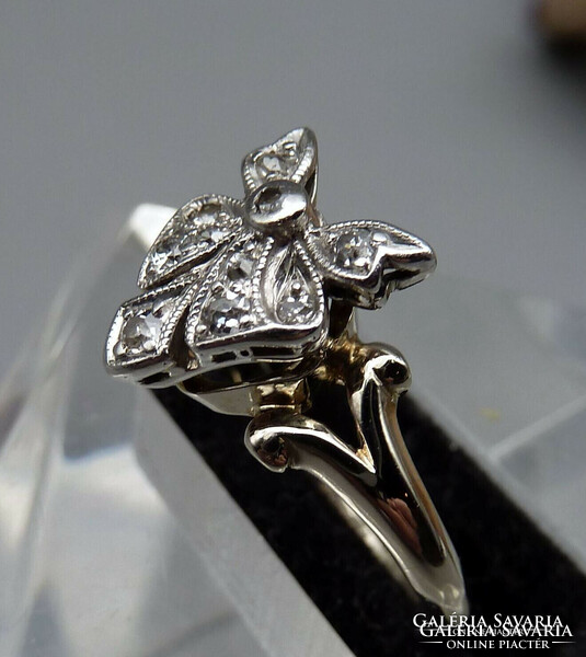 Art Deco női gyűrű ﻿ 14 karát fehérarany és platina gyémántokkal