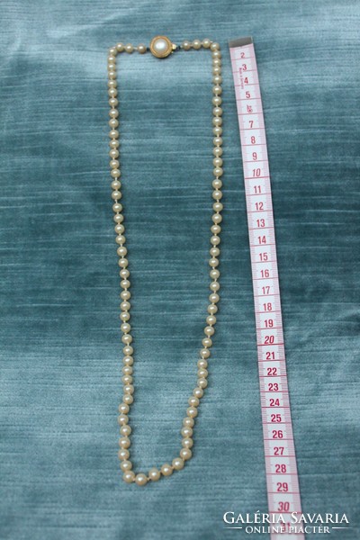 Emmons pearl necklace