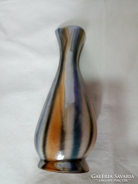Retro striped eosin vase