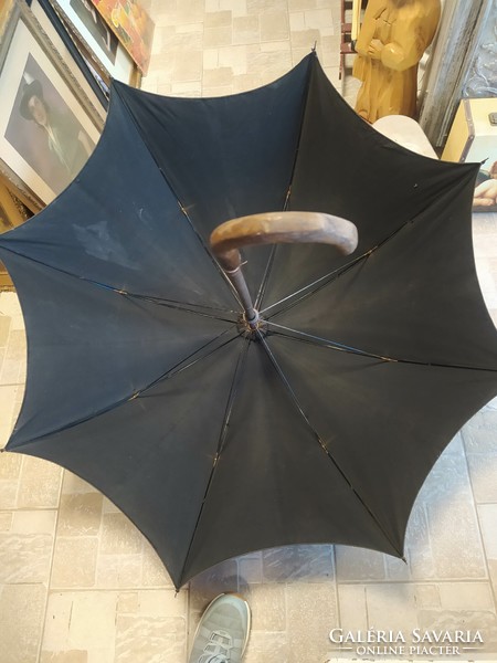 Retro black umbrella