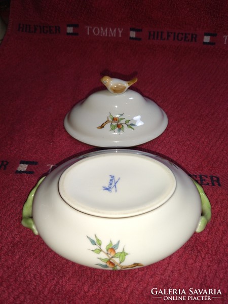 Beautiful Herend Hecsedli rosehip eared porcelain sugar bowl bonbonier with bird handle