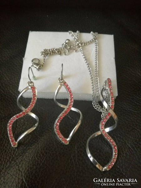 Silver-plated fashion jewelry set