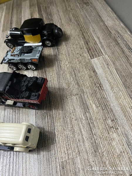 4 matchbox small cars