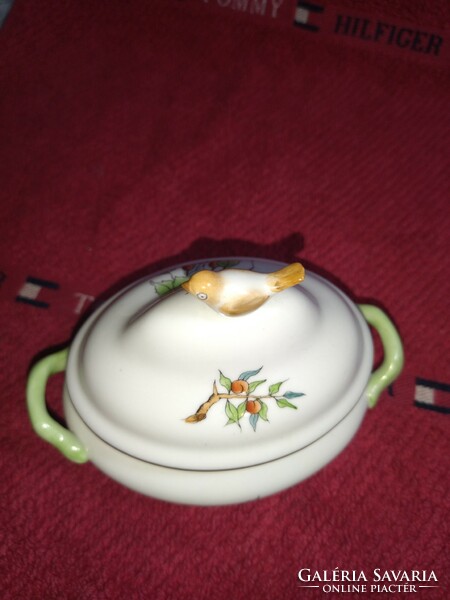 Beautiful Herend Hecsedli rosehip eared porcelain sugar bowl bonbonier with bird handle