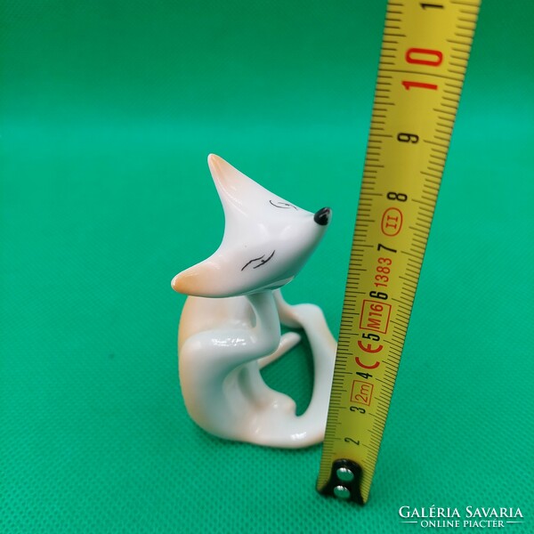 Klara Zumpfe is a raven house fox figure