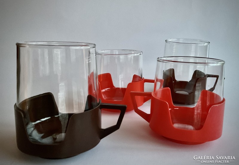 Simax 4 Czechoslovak heat-resistant glass cups in a plastic holder