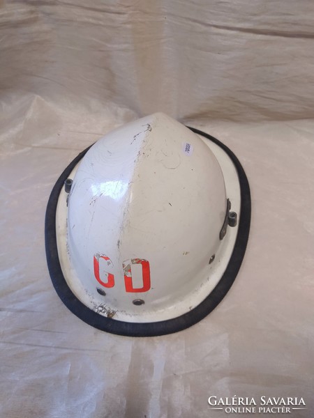 Retro firefighter helmet