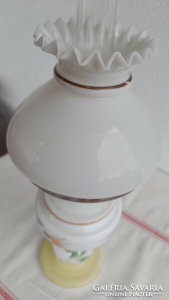 Tejüveg asztali petróleumlámpa, festett, kicsi párizsi ernyővel, 44 cm magas