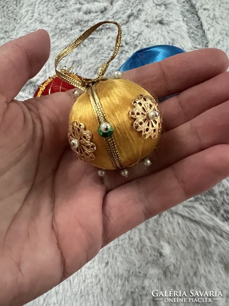 Old thread ball Christmas tree decoration