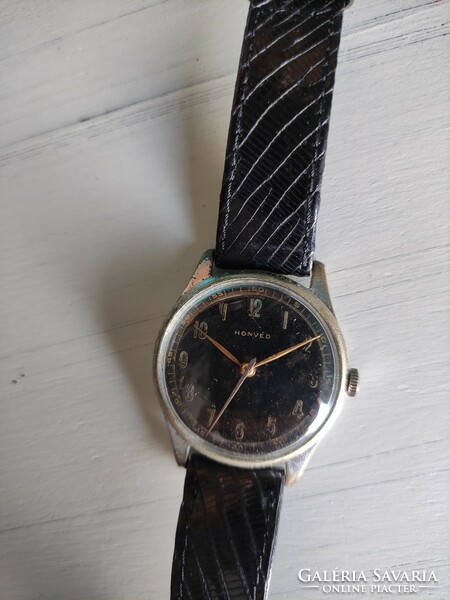 Honvéd vintage watch
