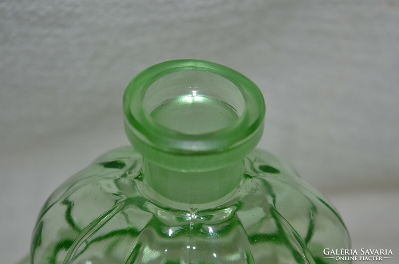 Csoda szép zöld színű likőrös készlet  ( DBZ 0074/2 )