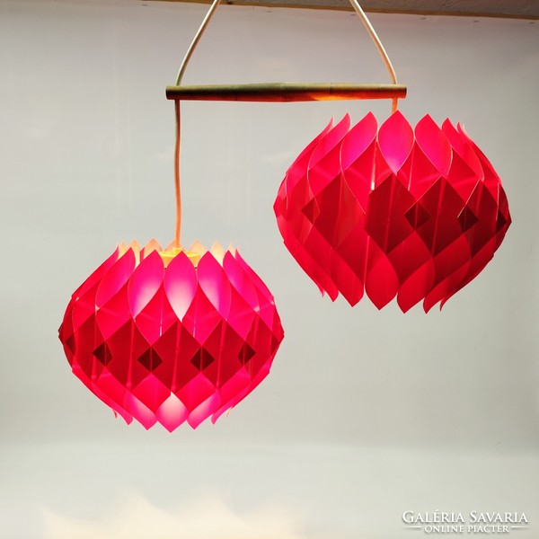 Space age hanging lamp