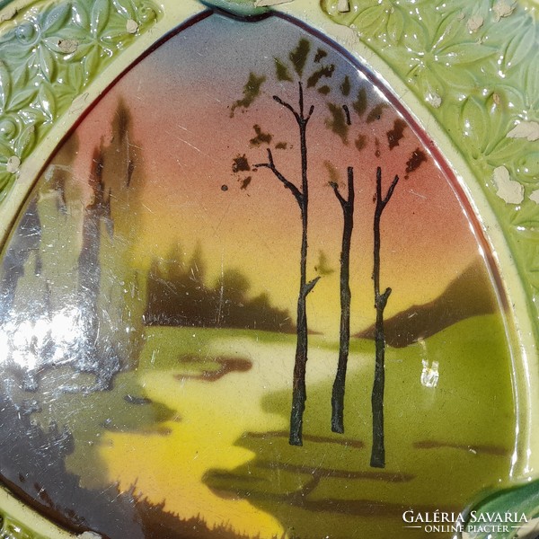 Art Nouveau majolica plate from Körmöcbánya, 27 cm in diameter
