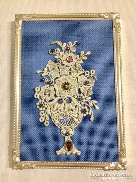 Beautiful little lace in a frame-