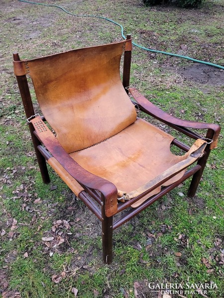 Szafari vintage marhabőr fotel mérete
