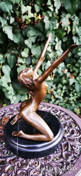 Female act - bronze sculpture