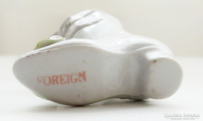 Foreign porcelán, díszes kis csizma, aranyozott peremmel