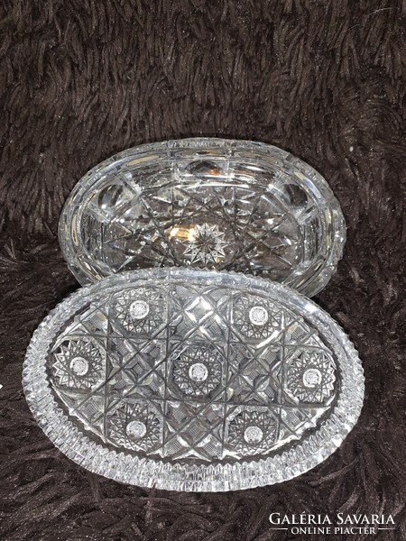 Large oval crystal bonbonier with lid 17x11x11 cm
