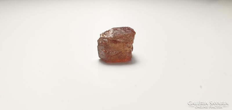 Extra pink tourmaline crystal 8 carats. With certification.