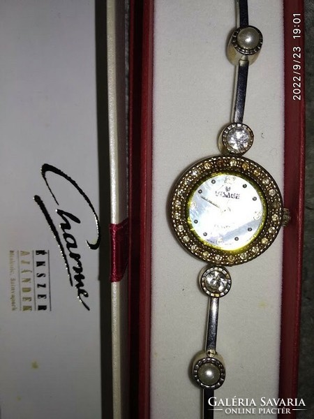 Gyöngyház számlapos vintage óra, Visage női ékszeróra